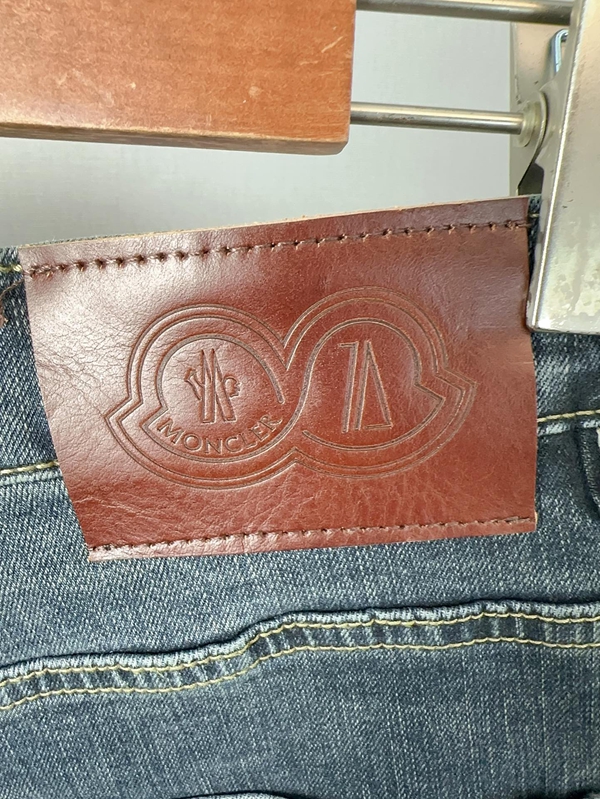 ブランドジーンズ細部ディテール